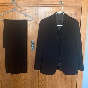 Calvin Klein 3 piece suit